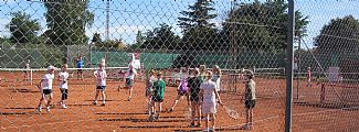 Junior- og mini-tennistræning start 2.maj  kl.16 